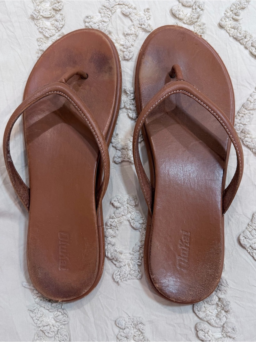 OluKai Women's Brown Leather Flip Sandals